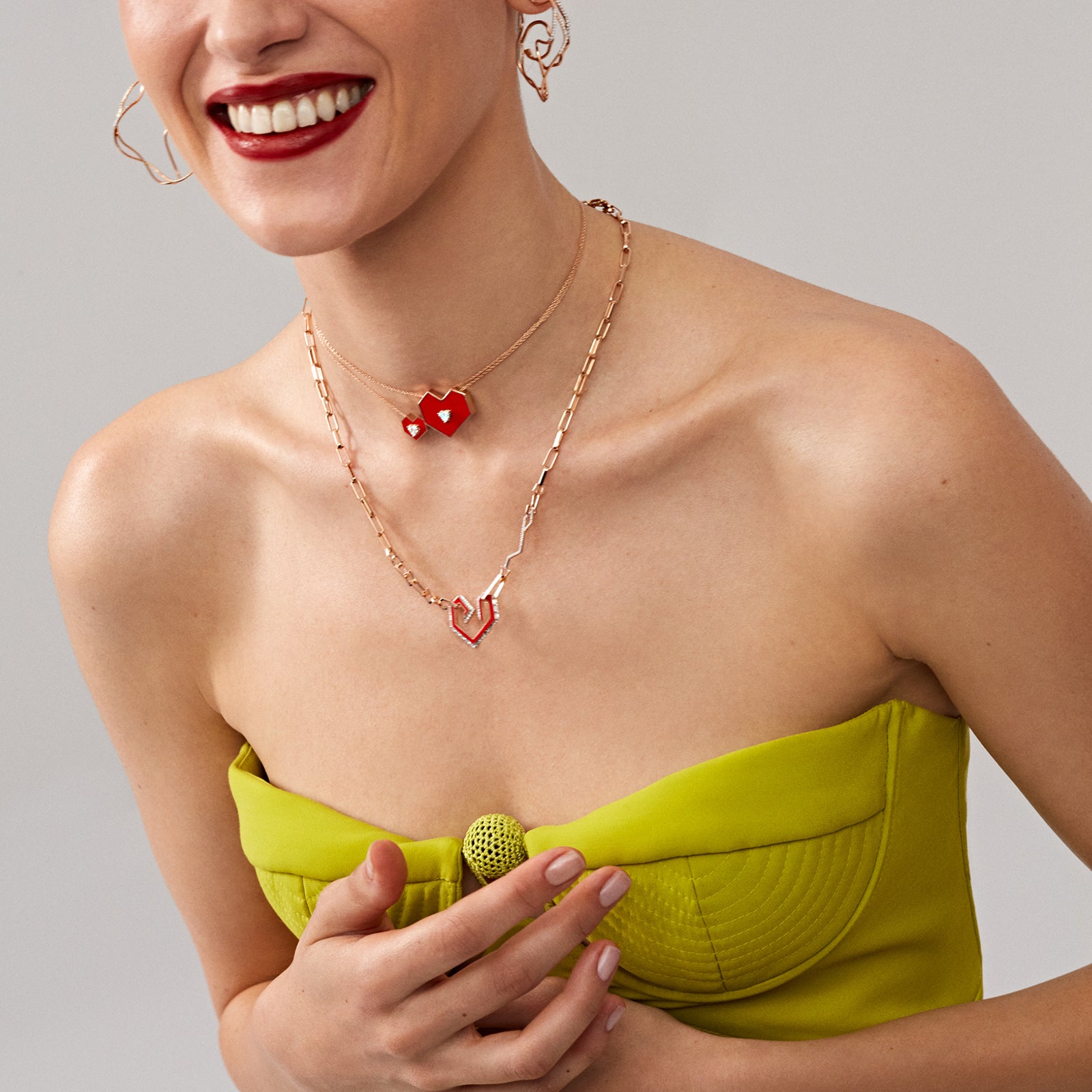 Afecto Necklace Roslow Gold / White Brilliant Diamond and Red Ceramic