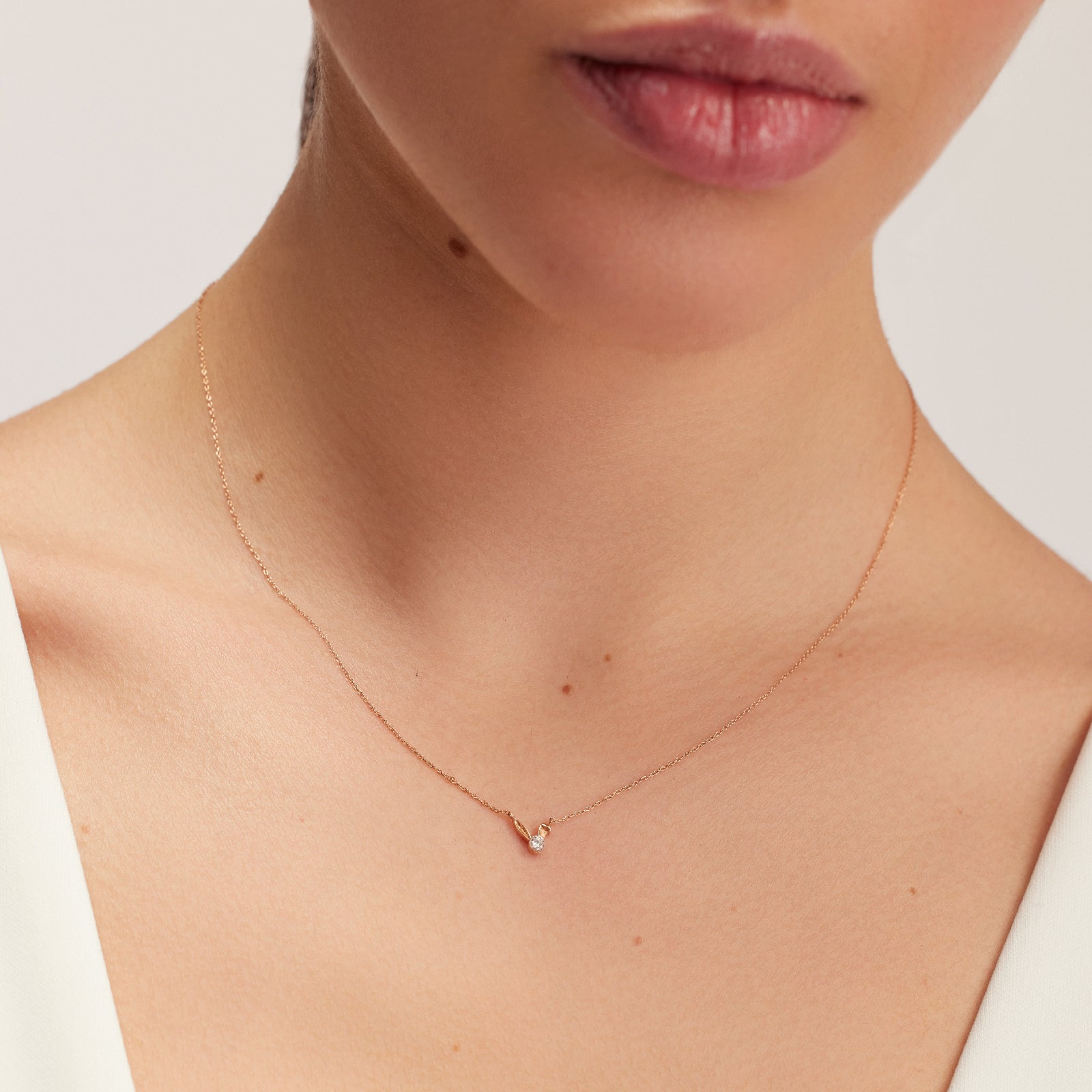 White Rabbit Necklace Roslow Gold / White Brilliant Diamond