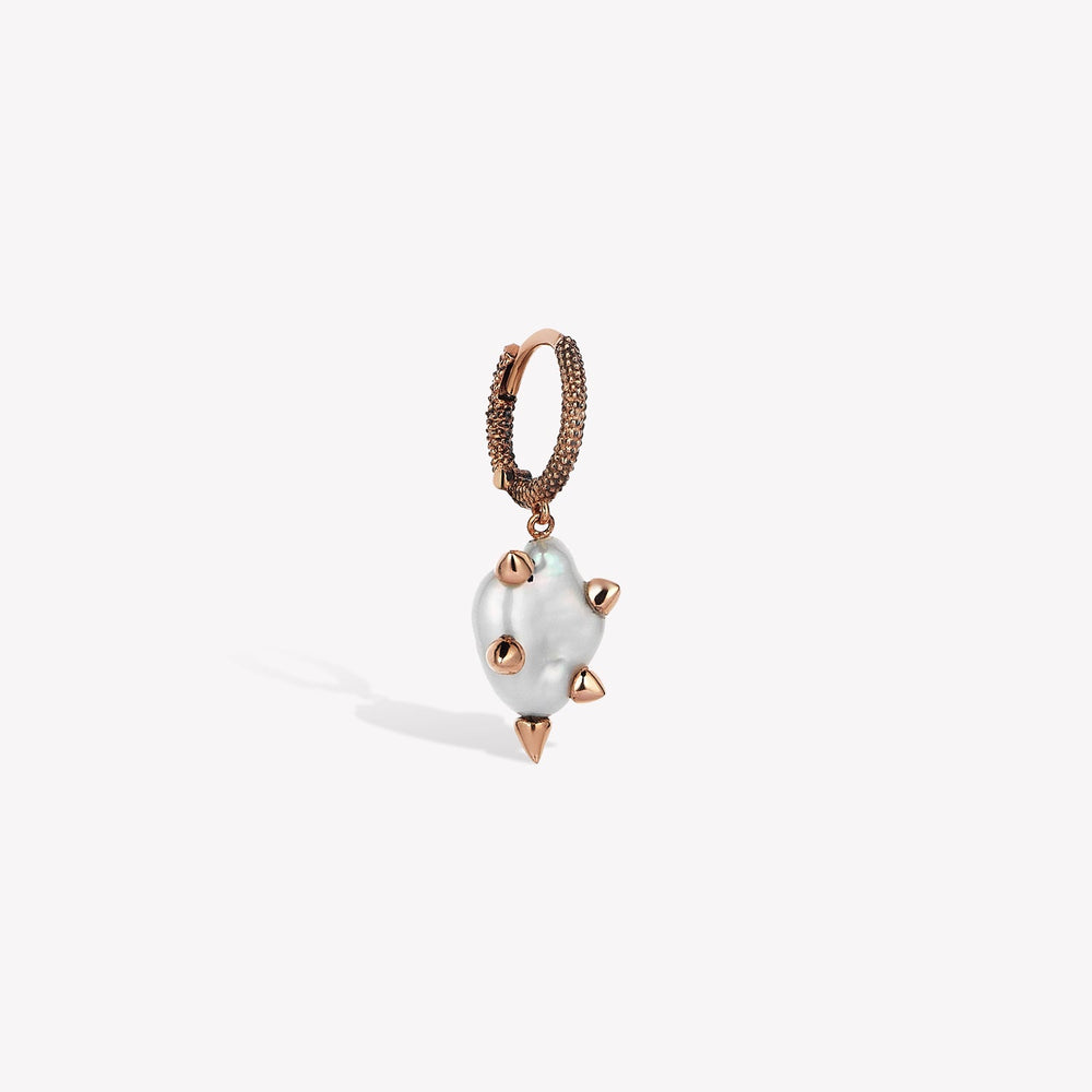 Edgy Perla Hoop Earring