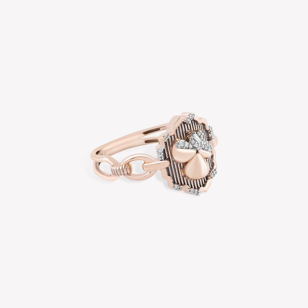 Luckora Ring