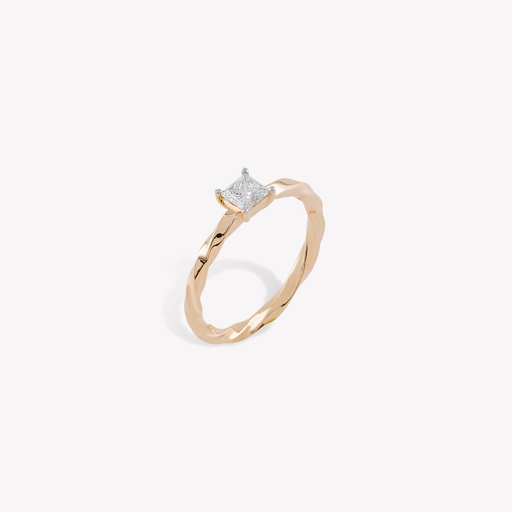 Cassie Ring