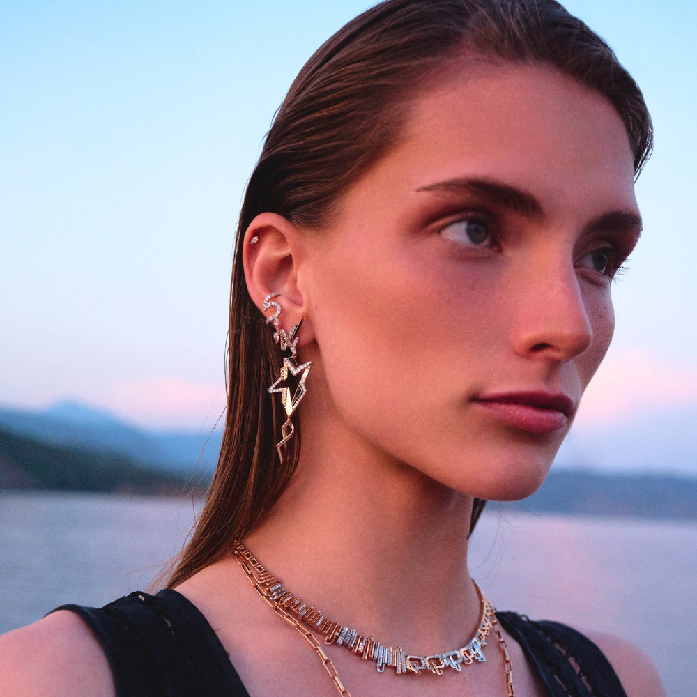 Teardrop Bar Stud Piercing