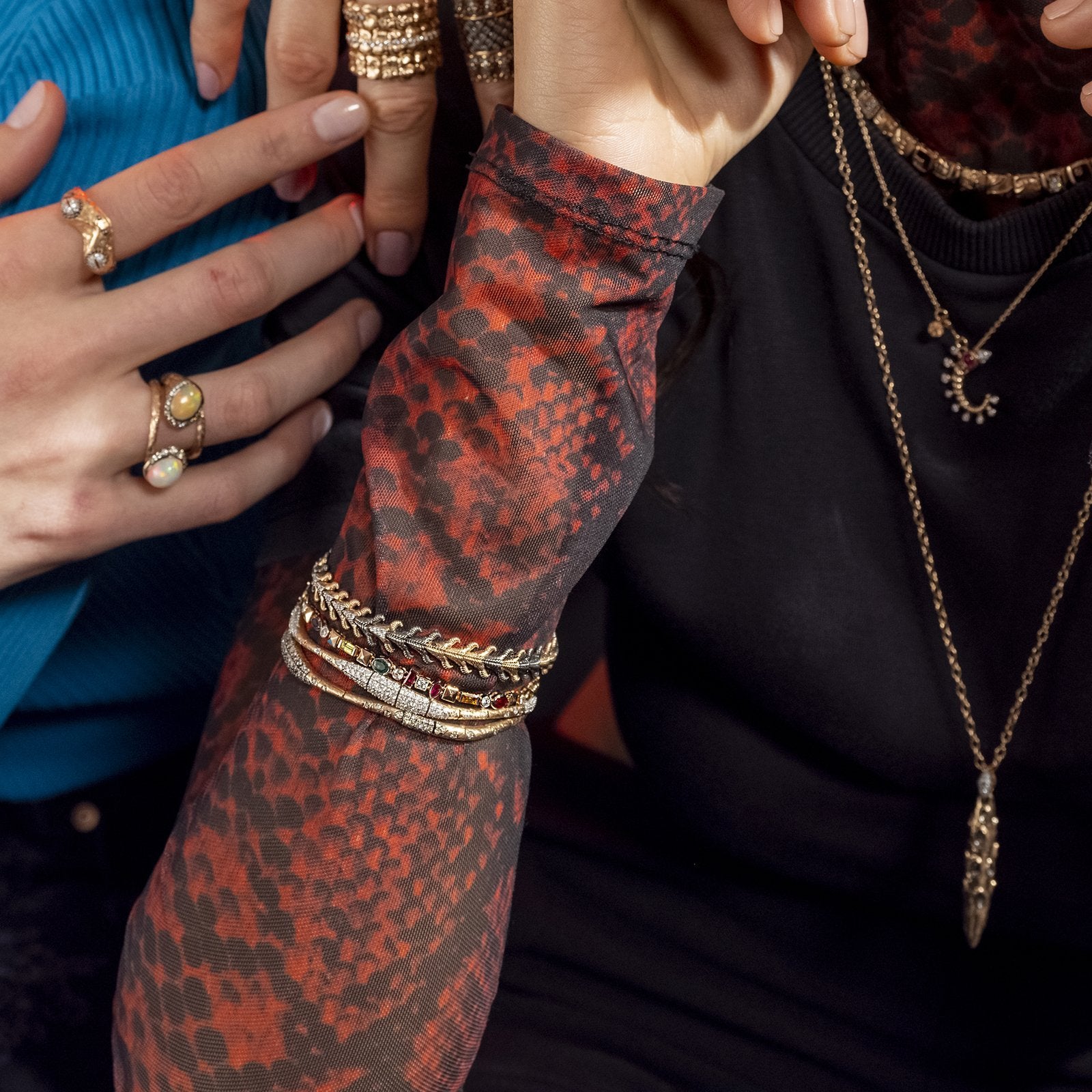 Roxanne Assoulin - Kaleidoscope Set of Five Enamel and Gold-Tone Beaded  Bracelets Roxanne Assoulin